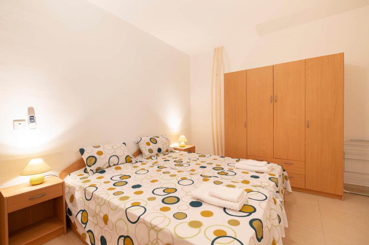 Bv1 - Spacious And Bright - Prime Location * San Ġiljan