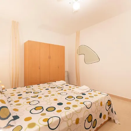 Bv1 - Spacious And Bright - Prime Location San Ġiljan Buitenkant foto