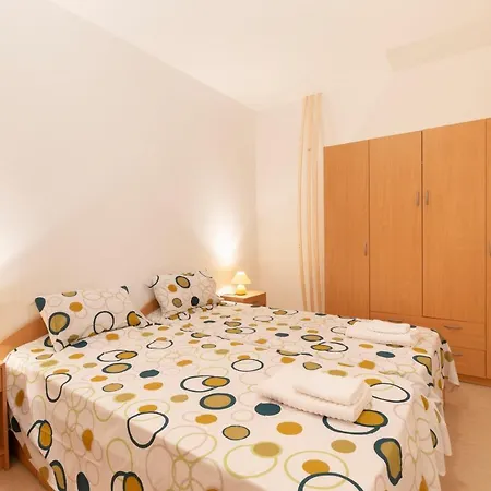 Bv1 - Spacious And Bright - Prime Location San Ġiljan Buitenkant foto